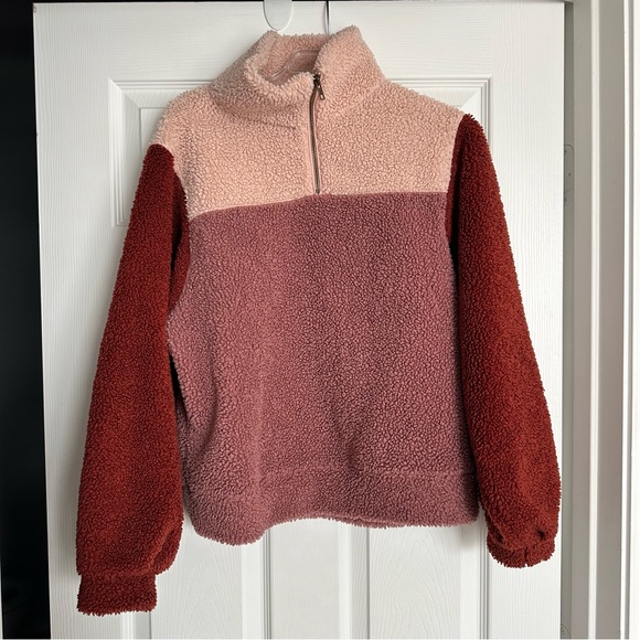 Universal Thread Jackets & Blazers - Universal threads color block Sherpa quarter zip - xs
